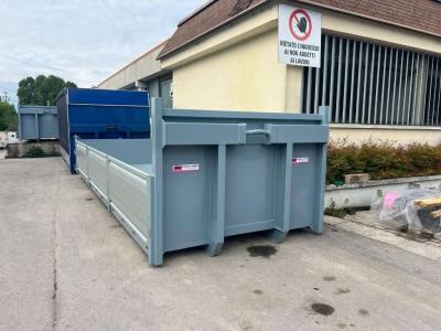 CONTAINER SCARRABILE NUOVO A PIANALE sold by Aurora Srl