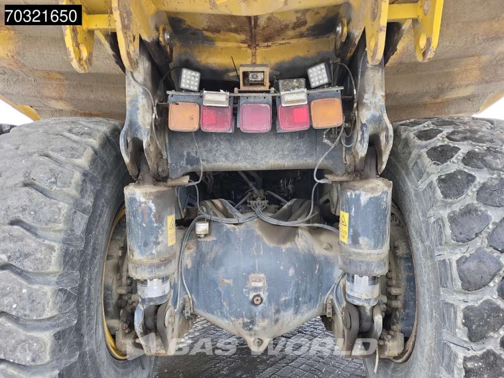 Komatsu HD605 -7E0 Photo 20