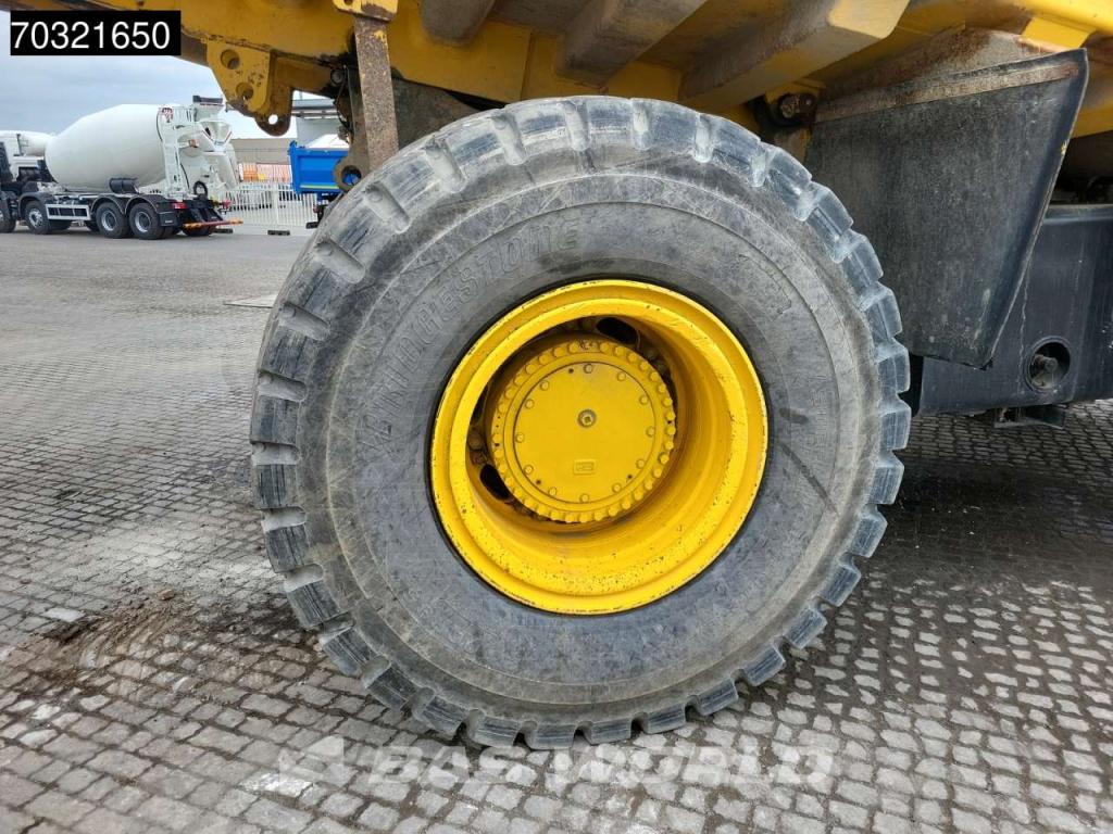 Komatsu HD605 -7E0 Photo 25