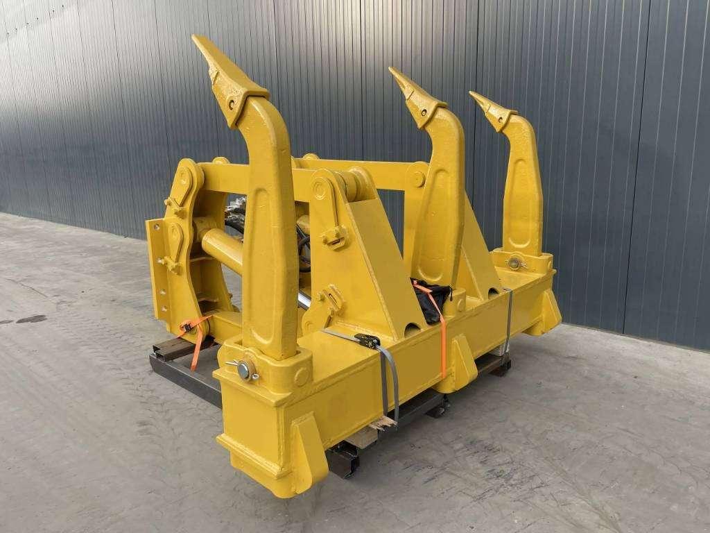 Komatsu D85 Photo 1