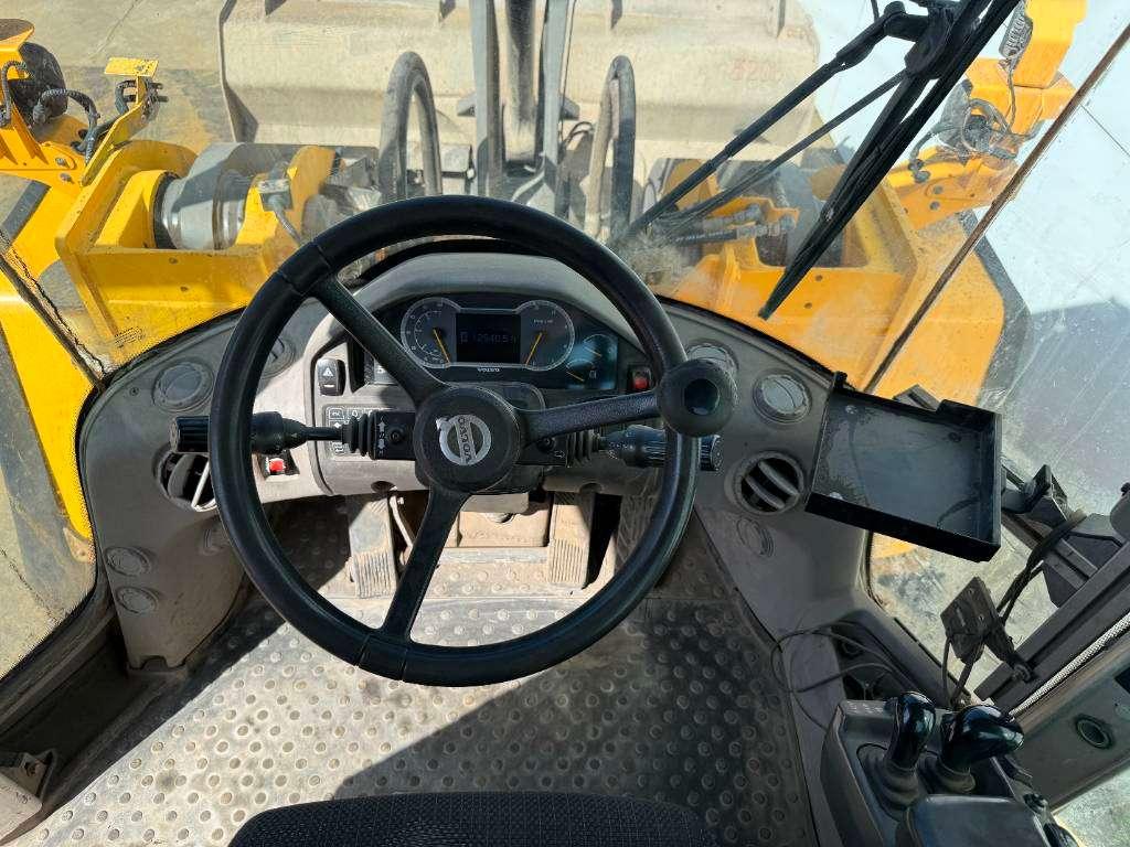 Volvo L150H - German Machine / Automatic Greasing Photo 9