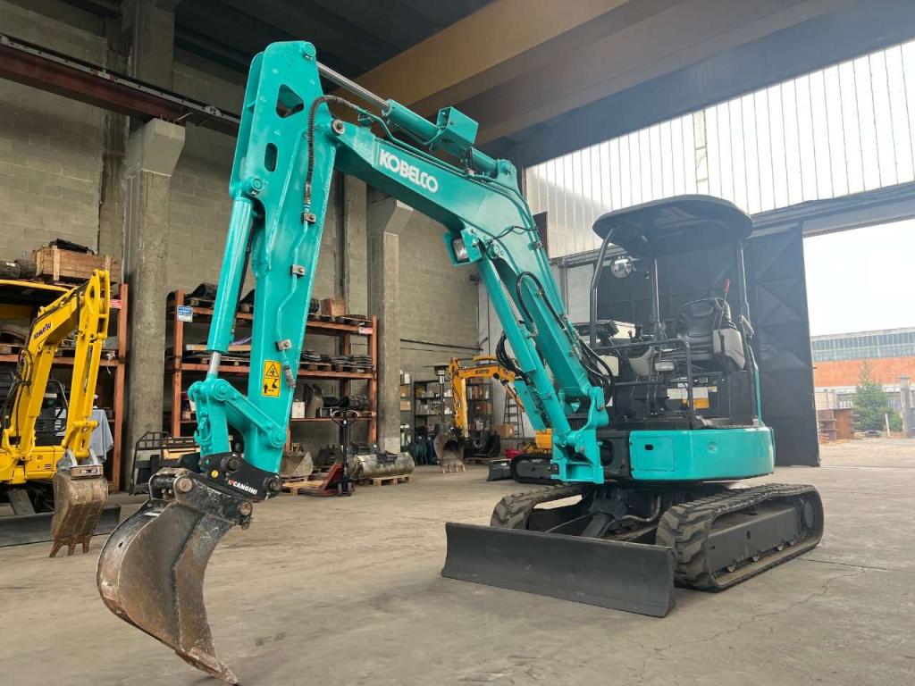 Kobelco SK30SR-6E Photo 1