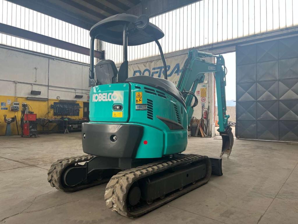 Kobelco SK30SR-6E Photo 3