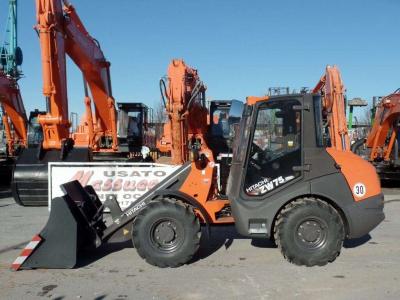 Hitachi ZW75-6 sold by Massucco T. Srl