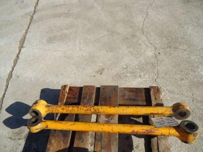 Tie rods and bucket closing brackets for Fiat Allis FL10C sold by OLM 90 Srl