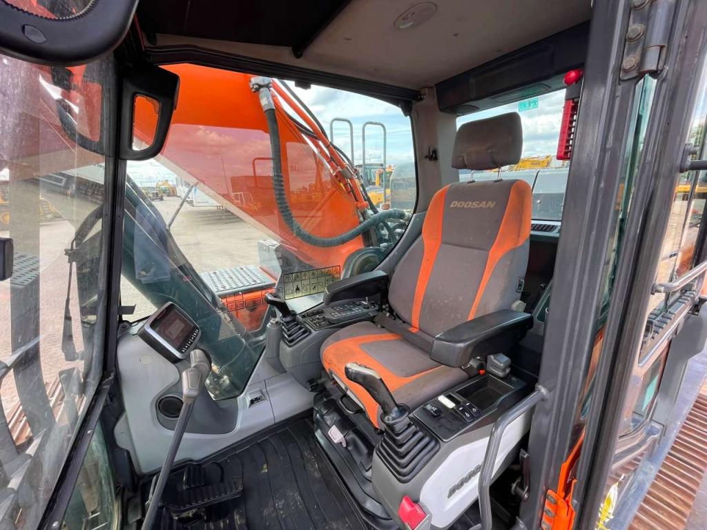 Doosan DX300LC-5 Photo 21