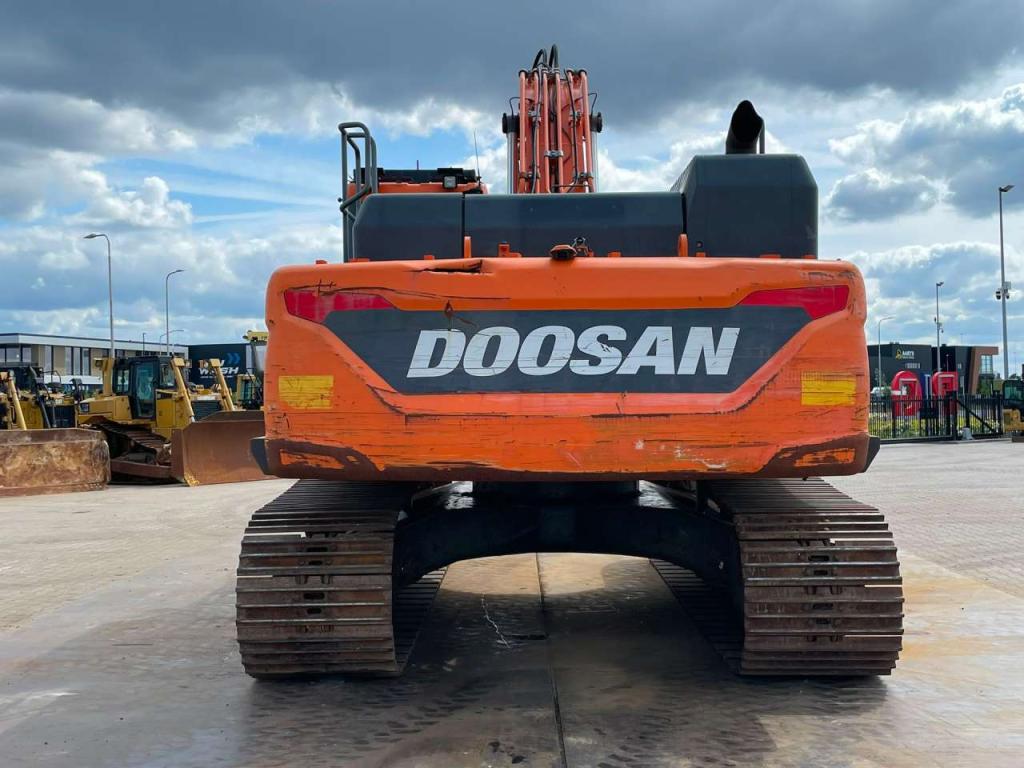 Doosan DX300LC-5 Photo 4