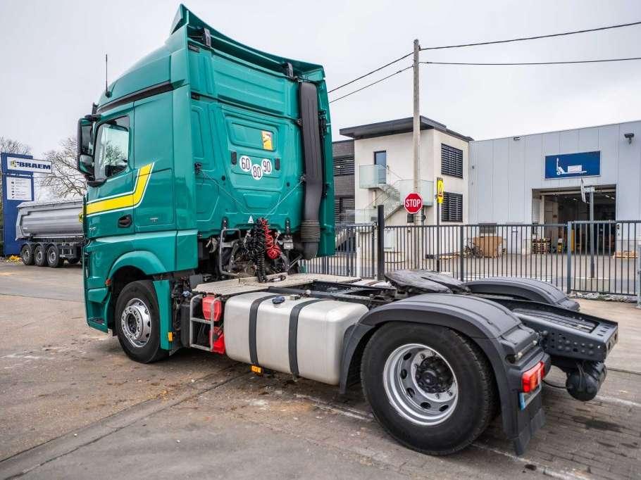 Mercedes-Benz ACTROS 1845 LS Photo 5
