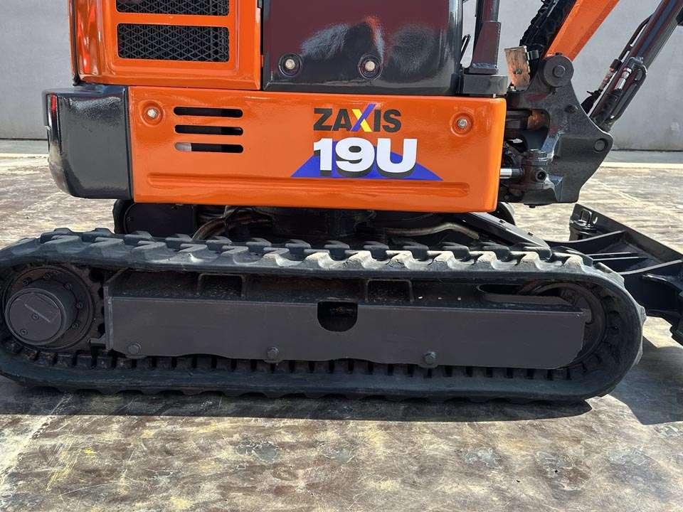 Hitachi ZX19U-5A YLR Photo 4