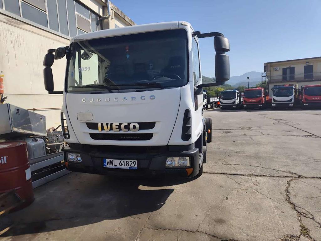 Iveco EUROCARGO 100E18 Photo 20