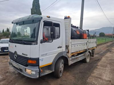 Mercedes-Benz MB100.17 sold by Palcon di Palma Gianni