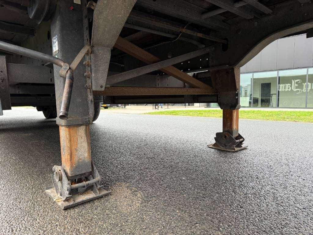 Schmitz Cargobull SCB*S3T Drankentrailer / 3 Axles / Speed Curtain Photo 11