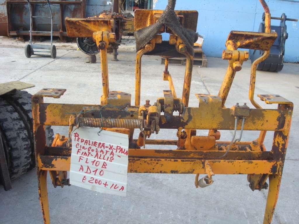Control Pedals for Fiat Allis FL10B, AD10B Photo 1