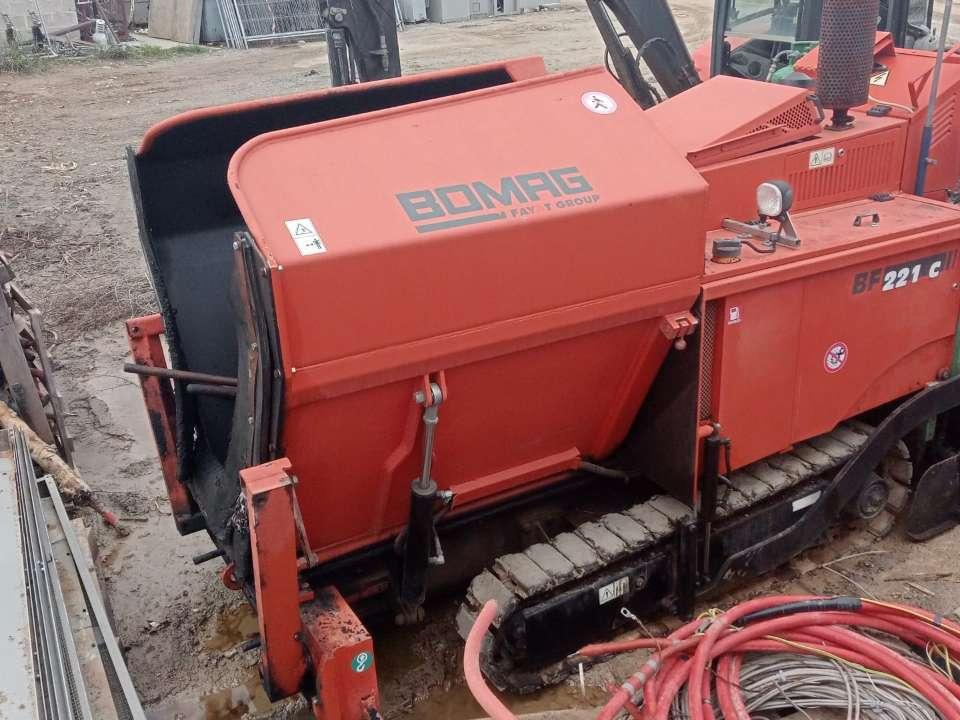 Bomag BF221C Photo 1