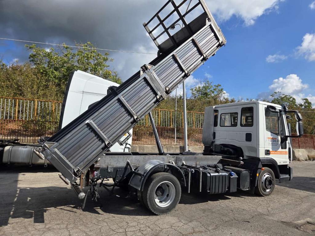 Iveco EUROCARGO CUBE 80E22P Photo 16