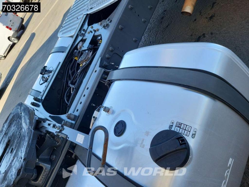 Daf XF XF 4X2 2x Tanks Standklima ACC Photo 13