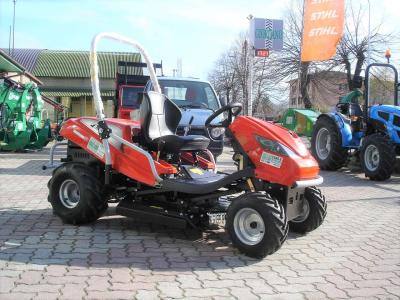 Efco TUAREG 92 EVO 4x2 - MOTORE EMAK HP 24 708cc sold by Giordano Srl