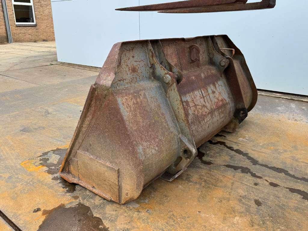 Schaeff ZL110 - Forks + Bucket / Quick Coupler Photo 19