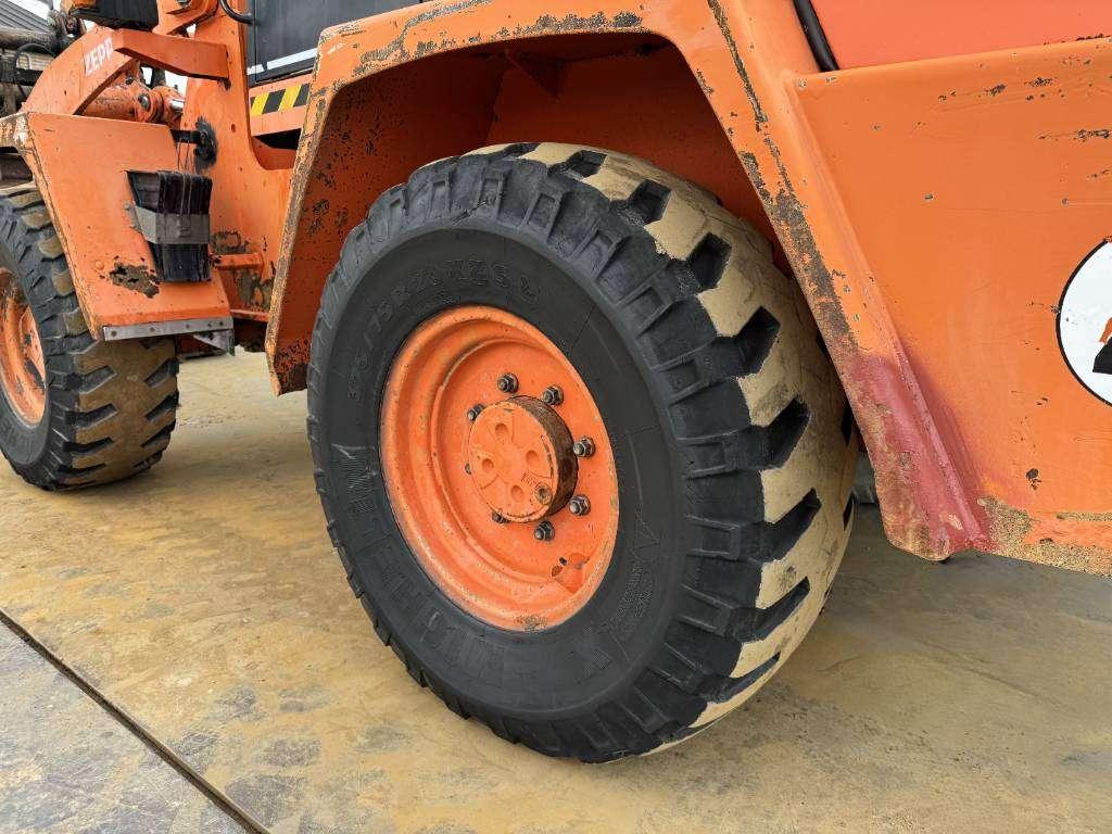 Schaeff ZL110 - Forks + Bucket / Quick Coupler Photo 21