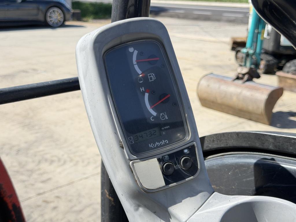 Kubota U27-4 Photo 6