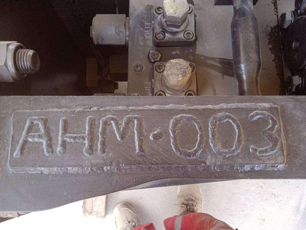 Caterpillar H180GC (2pcs available at Abu Dhabi) Photo 5