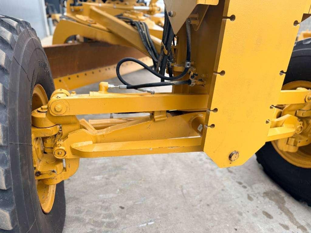 Caterpillar 140M3 Photo 17