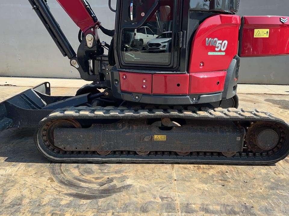 Yanmar VIO50-6B Photo 10