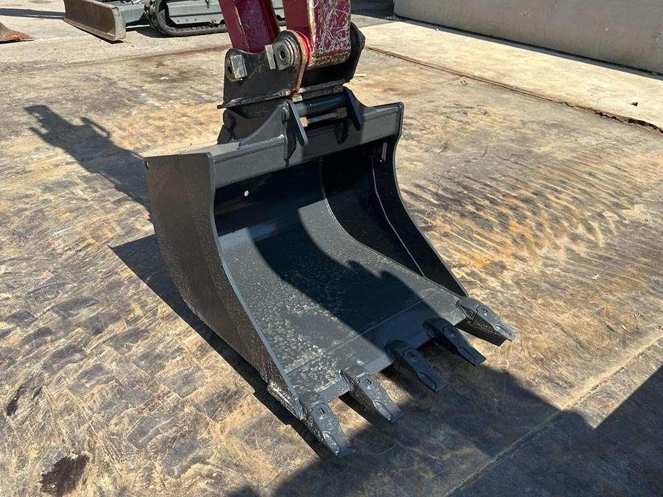 Yanmar VIO50-6B Photo 9