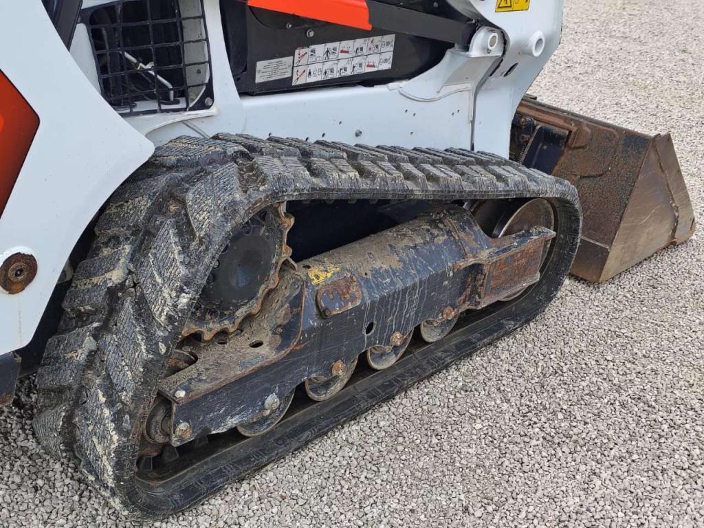 Bobcat T 590 Photo 16