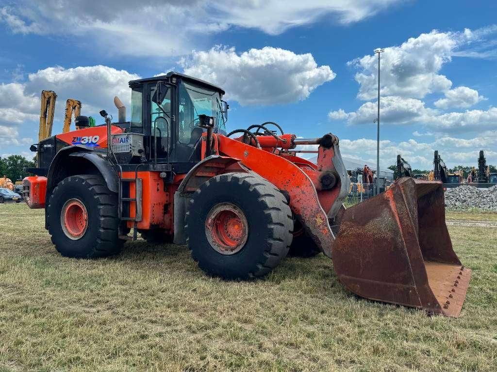 Hitachi ZX310-6 - 3rd Function / Automatic Greasing Photo 7