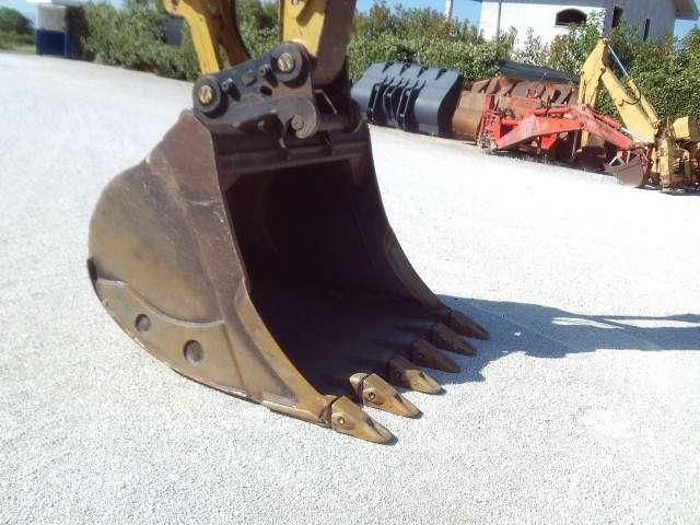 Caterpillar 323 NEXT GENERATION - FULL OPTINAL Photo 16