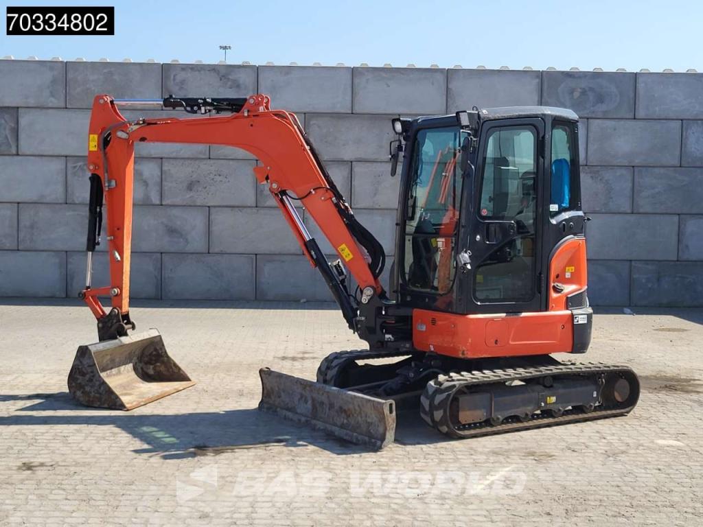 Kubota U36 -4 3 Buckets Photo 3