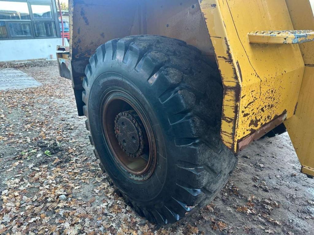 Liebherr L541 Included spare wheels Photo 12