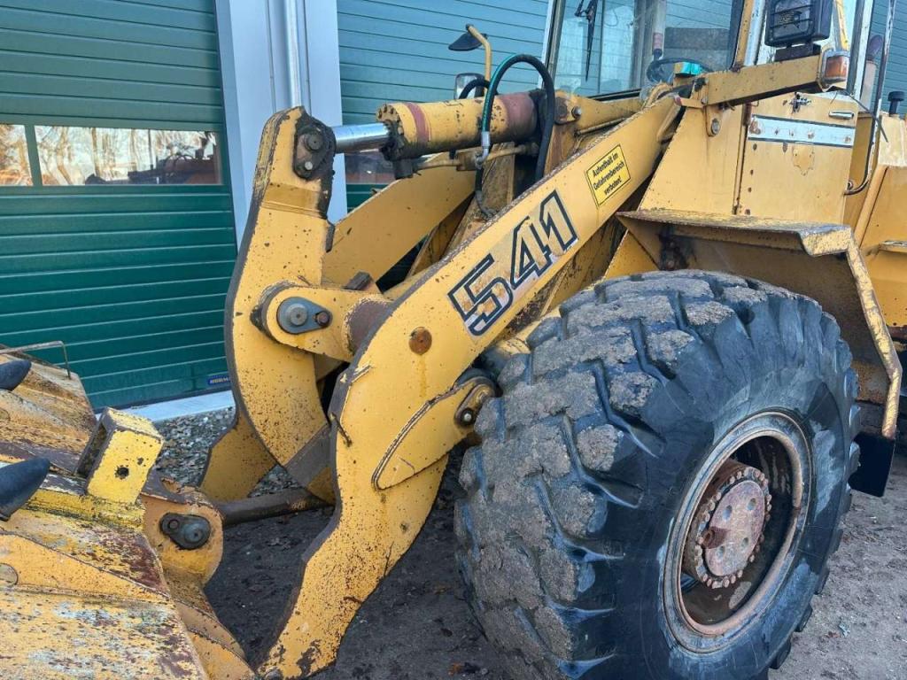 Liebherr L541 Included spare wheels Photo 15