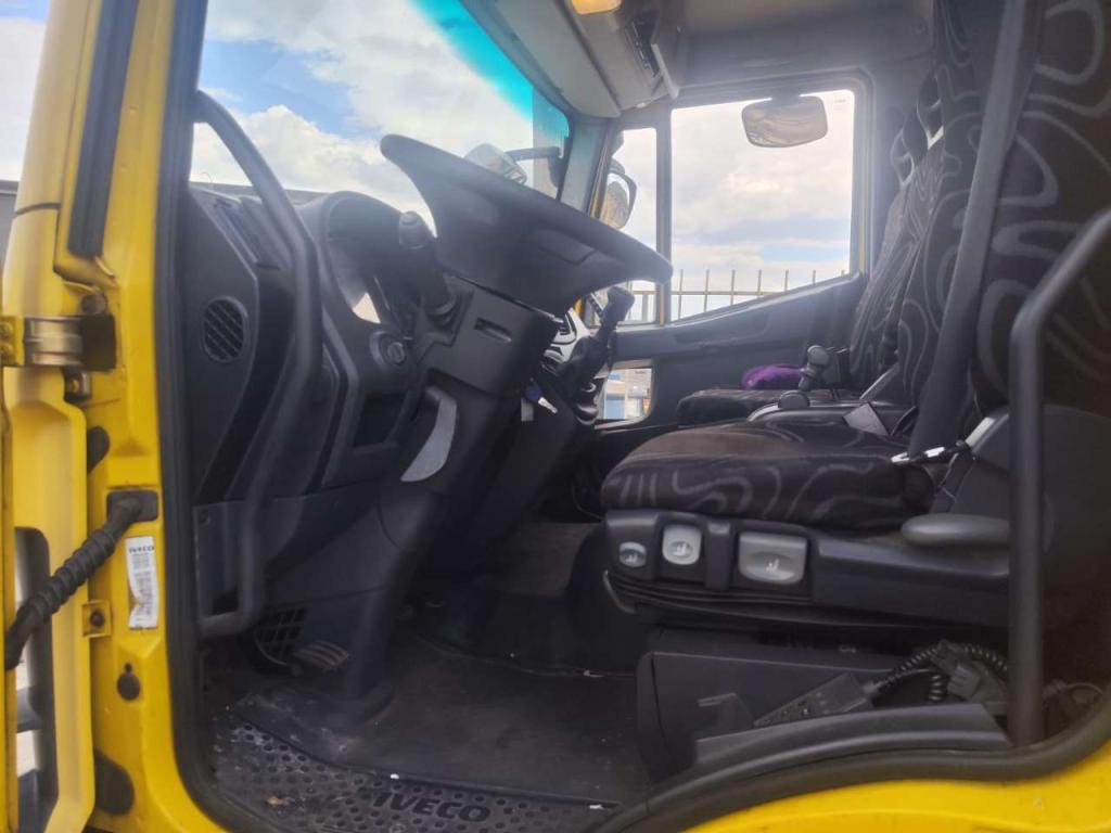 Iveco EUROCARGO CUBE 120E28P Photo 4