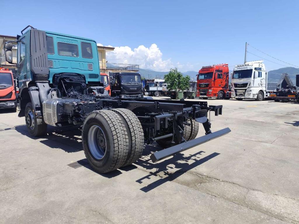 Iveco TRAKKER 190T41 Photo 23