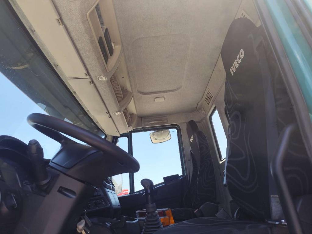Iveco TRAKKER 190T41 Photo 9