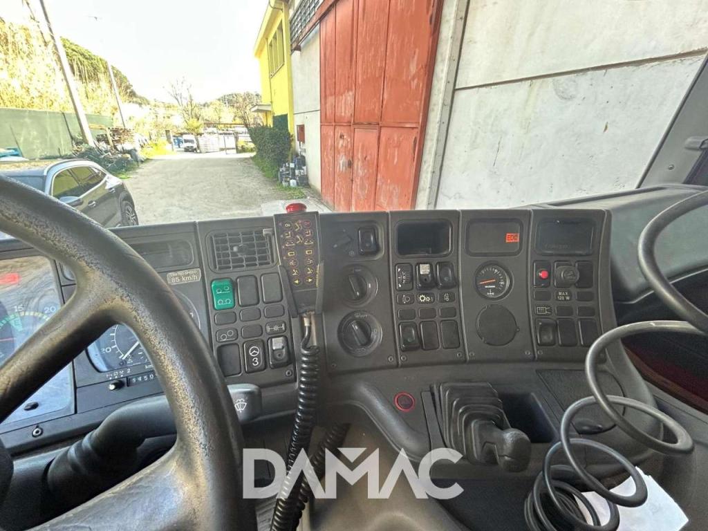 Scania 420 Photo 16