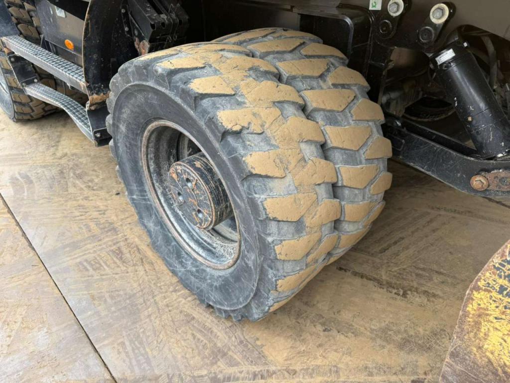 Caterpillar M320F Photo 11