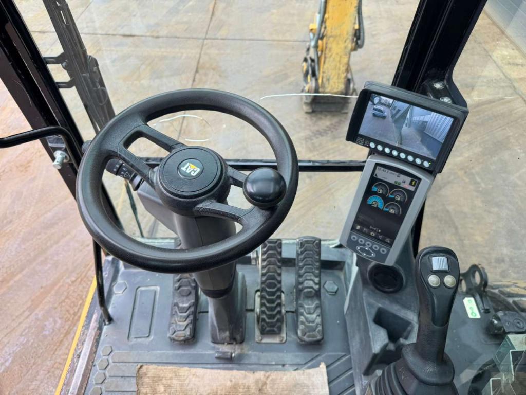 Caterpillar M320F Photo 24