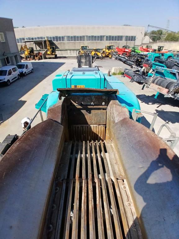 Powerscreen Premiertrak 330 Photo 8