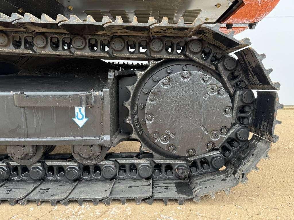 Hitachi ZX140H-GI - New / Isuzu Engine Photo 16