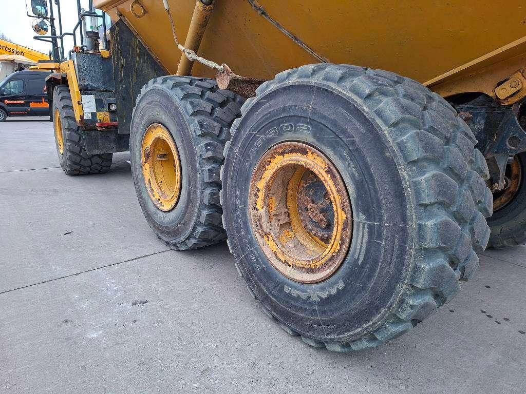 Komatsu HM300-3 Photo 21