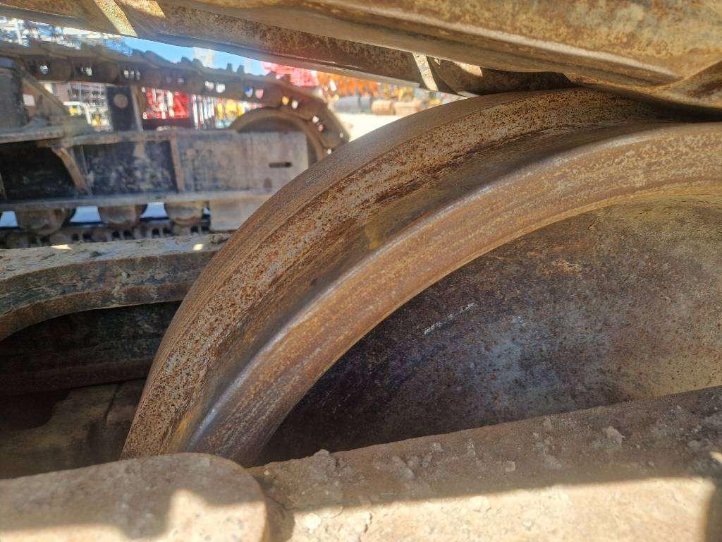 Caterpillar 374 F L Photo 11