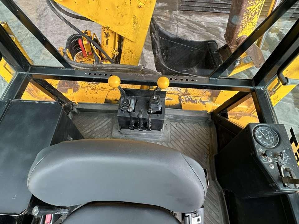 Massey Ferguson 60HX 4X4 Photo 17
