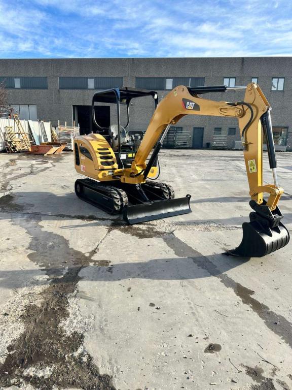 Caterpillar 302.5 C Photo 2