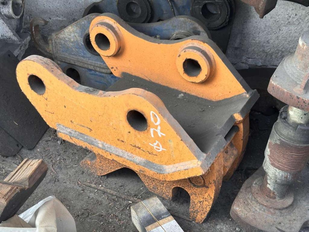 Kobelco SK180 Photo 1
