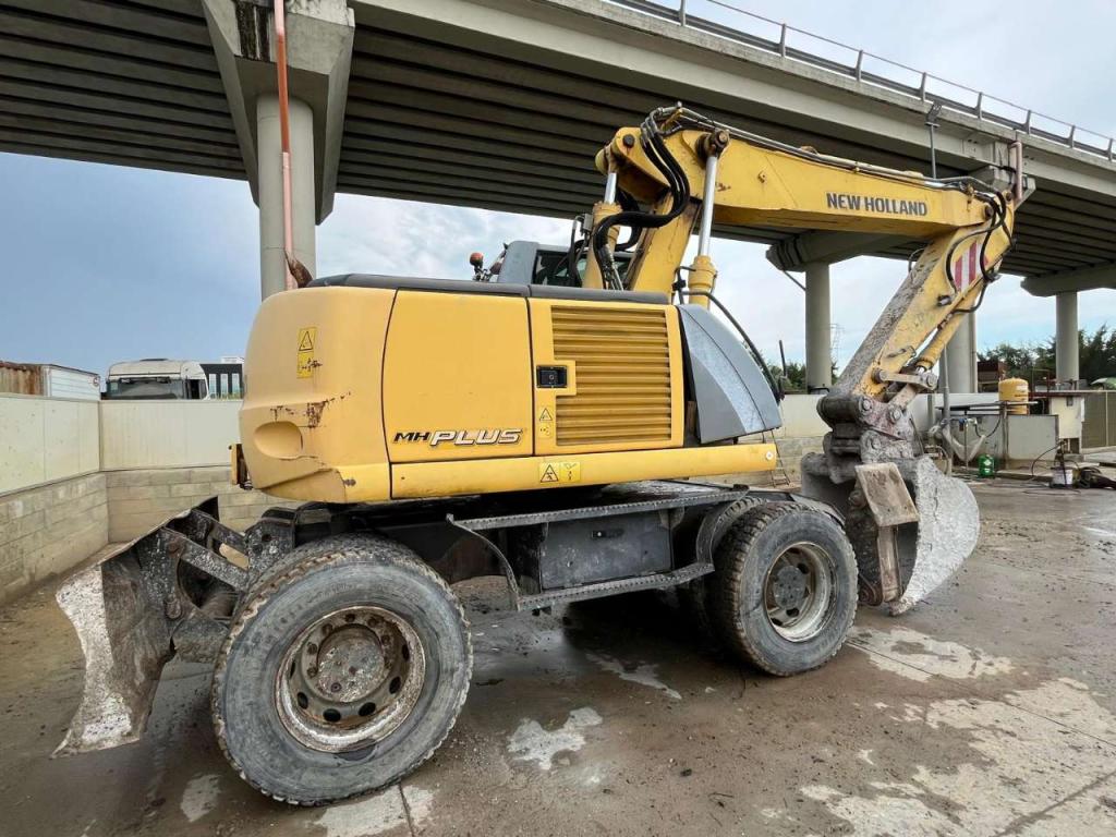 New Holland MH Plus Photo 3