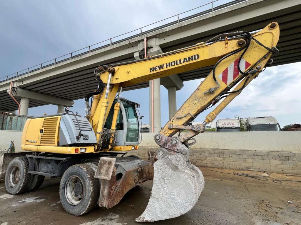 New Holland MH Plus Photo 4