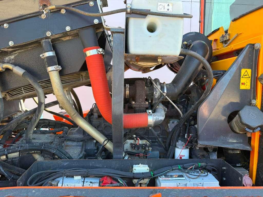 New Holland F106.6A - CE / German Machine / Only 8800 Hours Photo 27